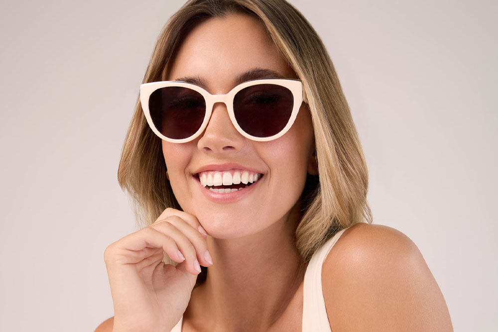 Amelia frames made from Acetate & Stainless Steel material.