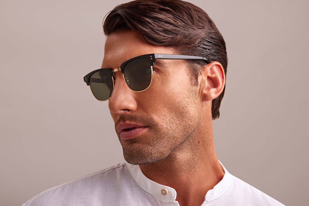 Hunter frames made from Acetate and Metal material.