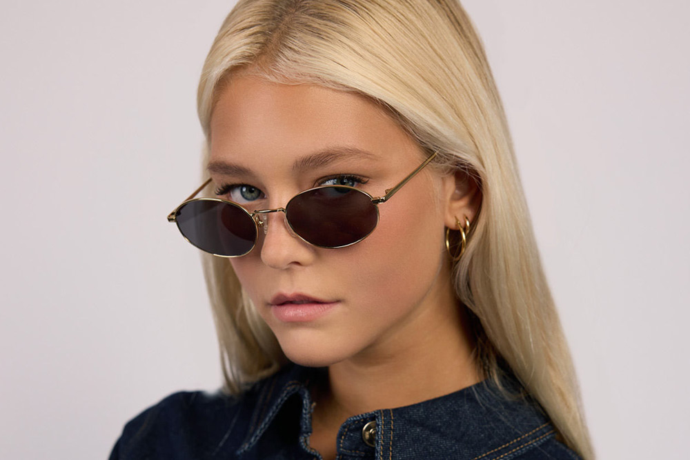 Sophie stainess steel sunglasses frame.