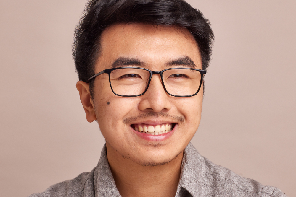 Toby Acetate eyeglasses frame worn by model.