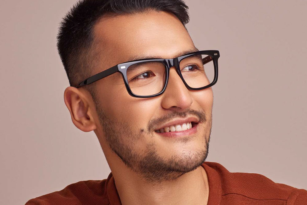Cliff eyeglasses frame worn by model.